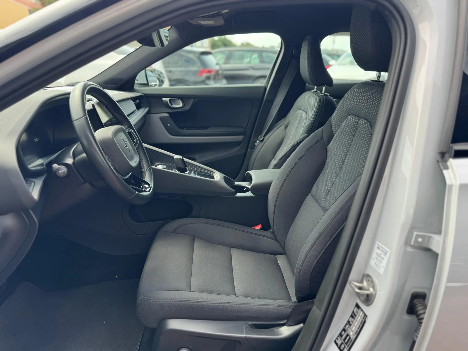 Polestar Sedan 2022 3289000 40180 2 Single Motor 69kWh Automática