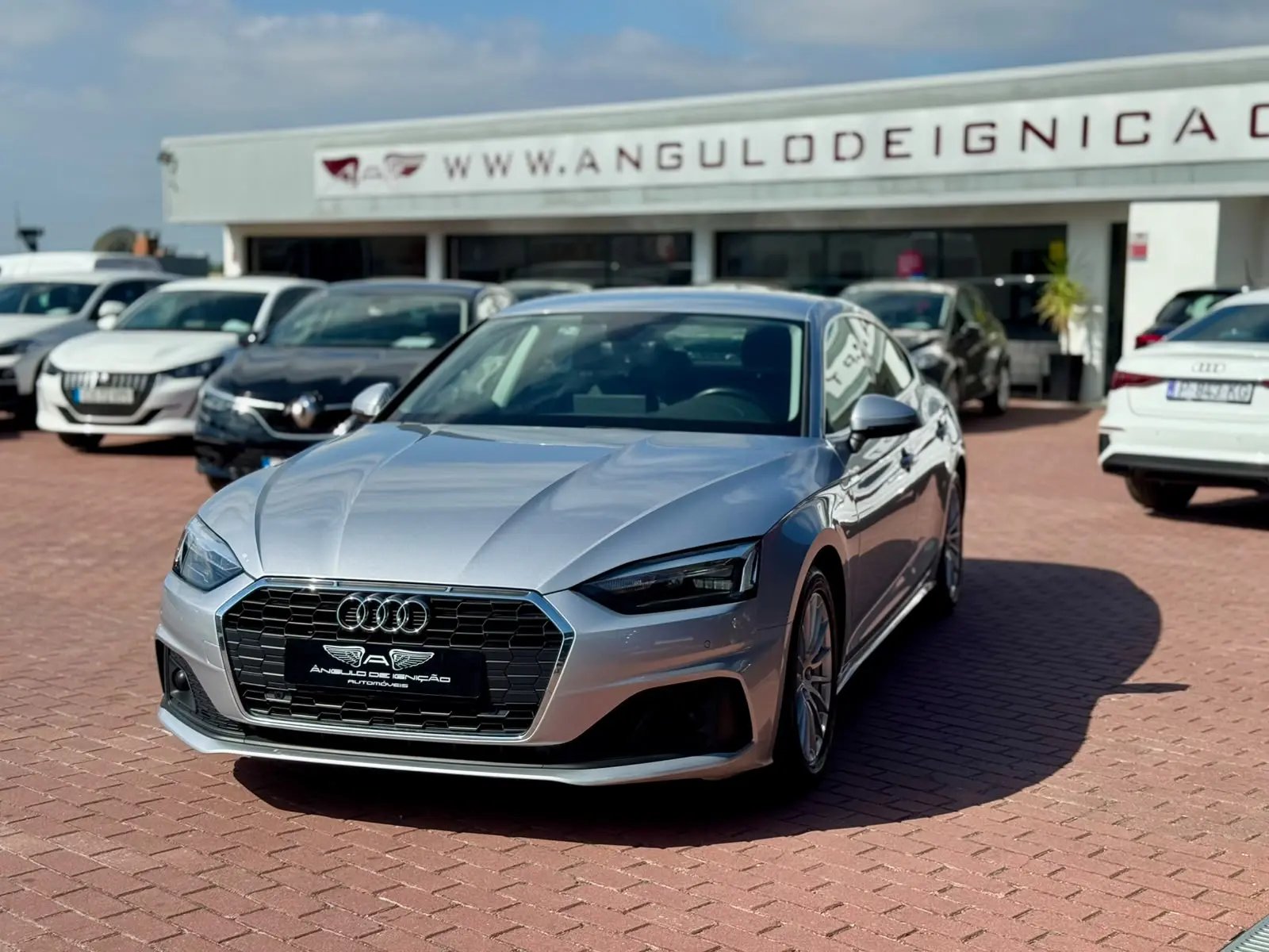 
								Audi Sedan 2021 3297000 142500 A5 Sportback 30 TDI S tronic Automática completo									