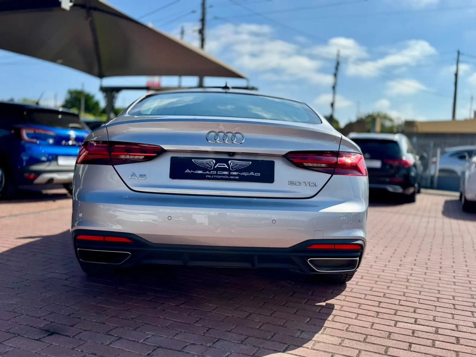 
								Audi Sedan 2021 3297000 142500 A5 Sportback 30 TDI S tronic Automática completo									