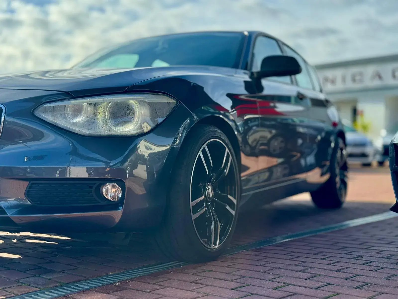 BMW Citadino 2012 1103000 297000 118 d Line Urban Manual
