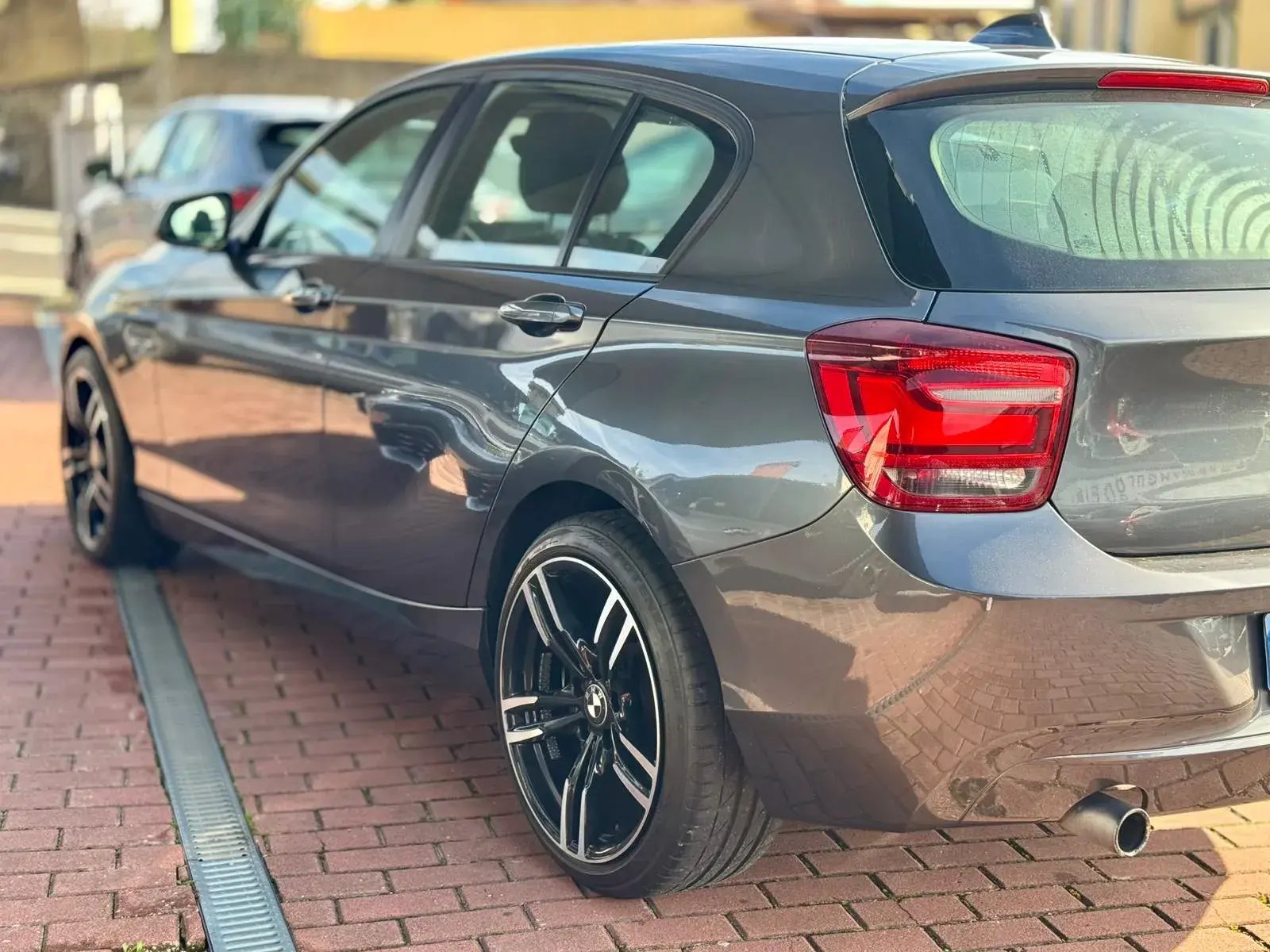 
								BMW Citadino 2012 1103000 297000 118 d Line Urban Manual completo									
