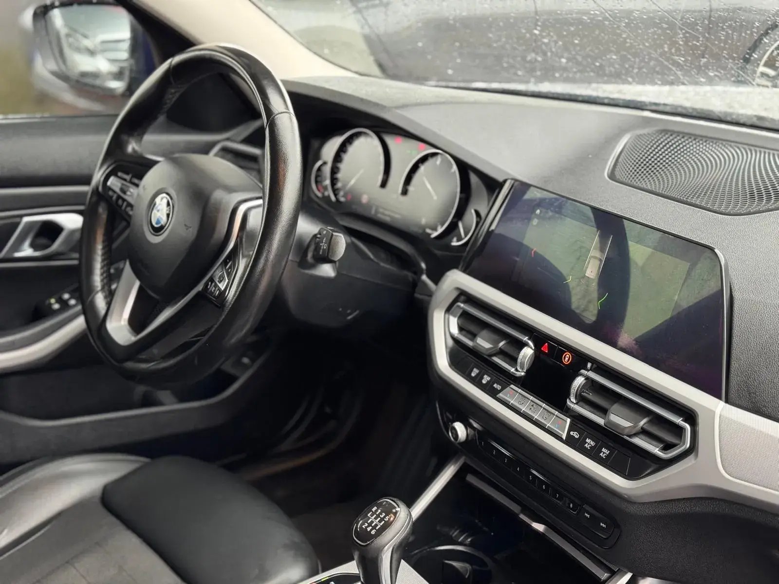 
								BMW Carrinha 2020 2526000 175000 318 d Touring Sport Manual completo									