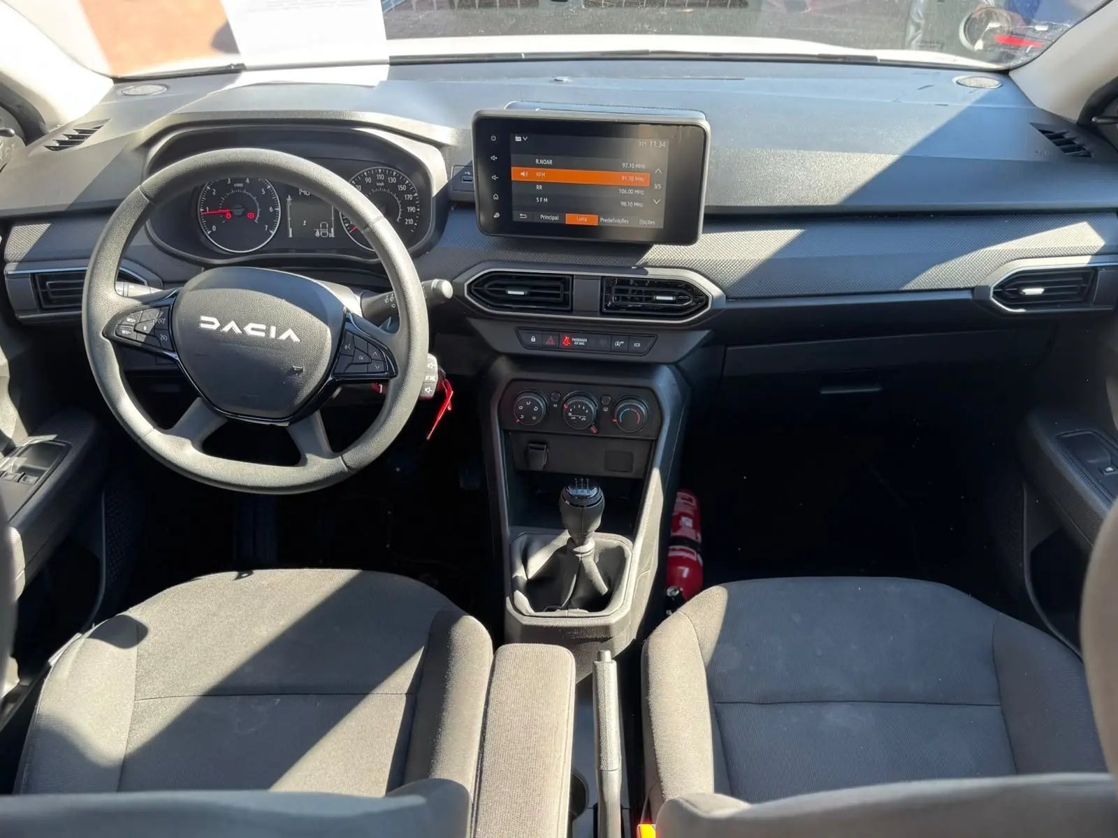 
								Dacia Citadino 2023 1423000 148000 Sandero 1.0 TCe Essential Manual completo									