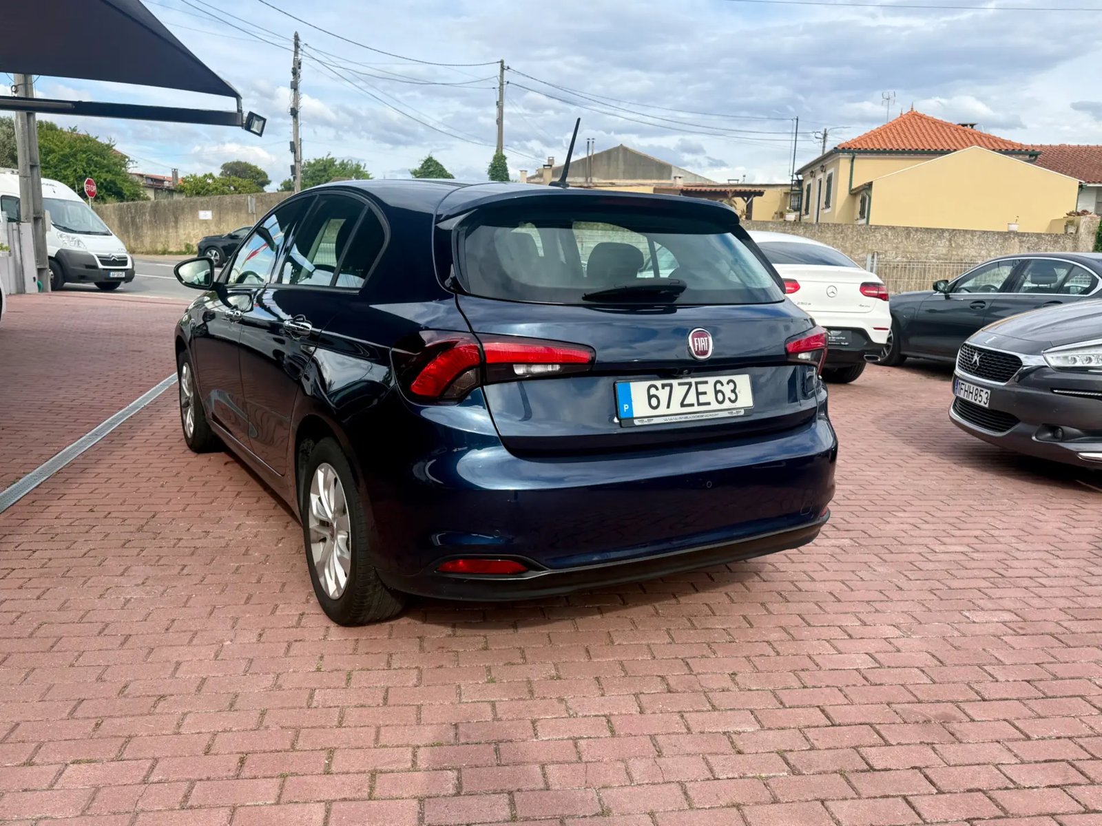 
								Fiat Citadino 2019 1202000 205000 Tipo 1.3 M-Jet Mirror Manual completo									