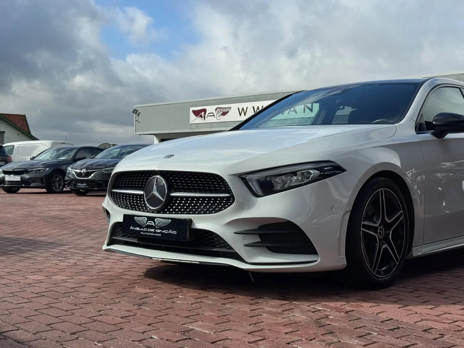 
								Mercedes-Benz Citadino 2020 2316000 162000 A 180 AMG Line Manual completo									