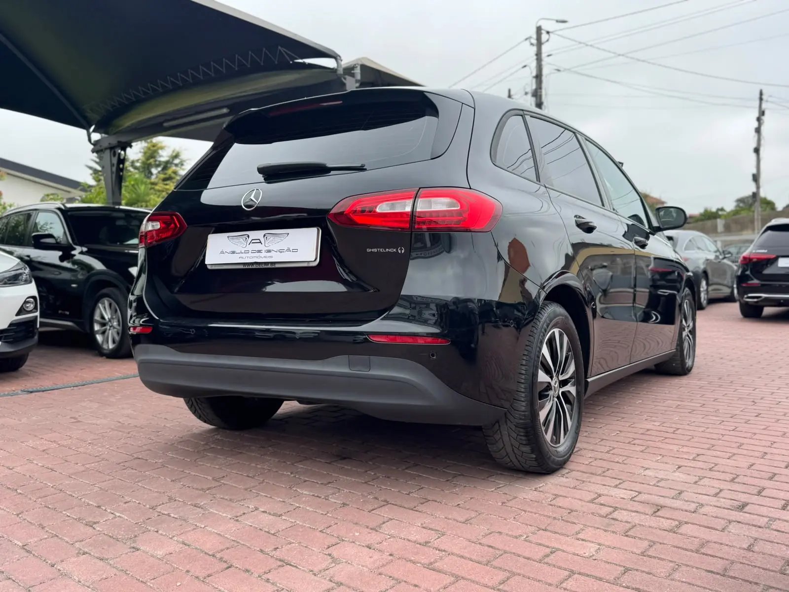 
								Mercedes-Benz SUV 2021 2481000 150000 B 200 d 8G-DCT Automática completo									