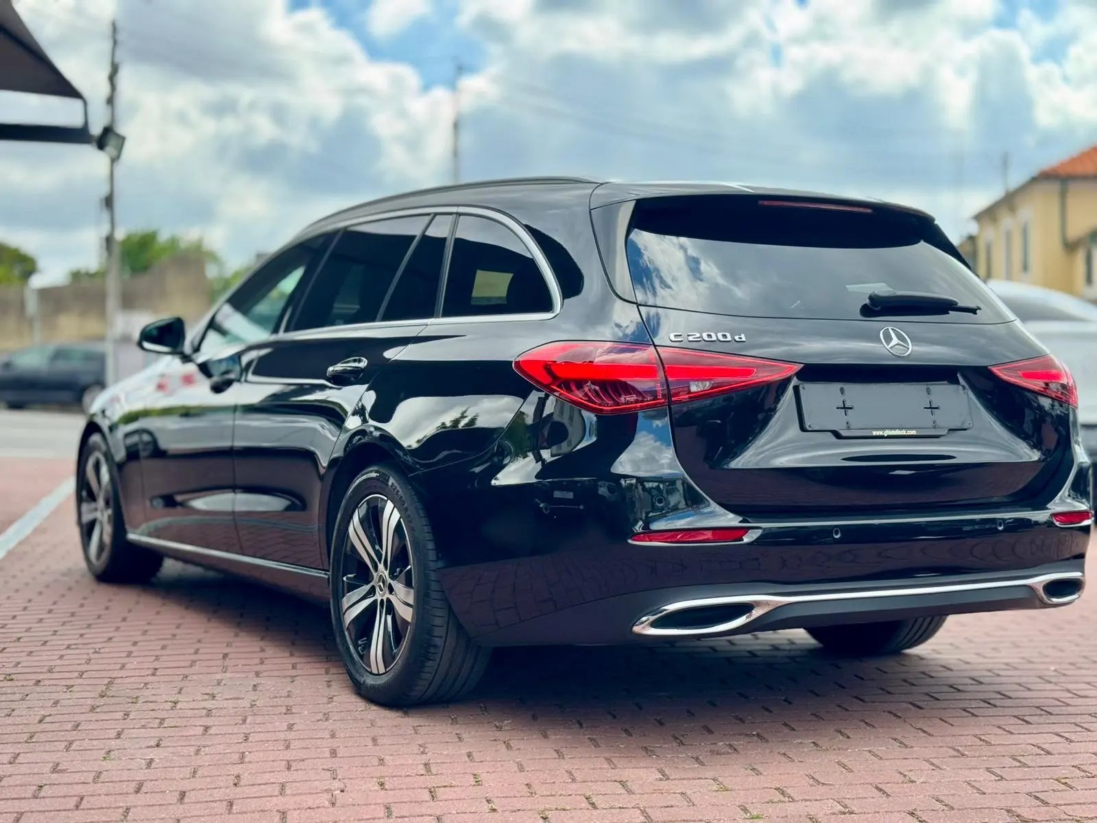 
								Mercedes-Benz Carrinha 2022 3143000 165494 C 200 d 9G-TRONIC Avantgarde Advanced Automática completo									