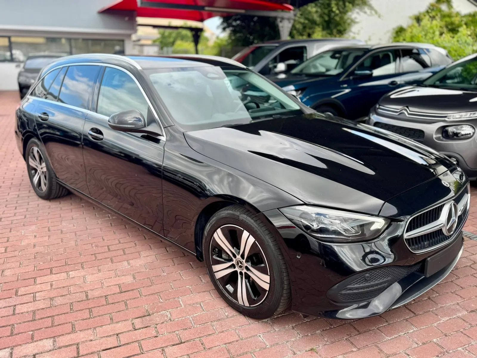 
								Mercedes-Benz Carrinha 2022 3143000 165494 C 200 d 9G-TRONIC Avantgarde Advanced Automática completo									