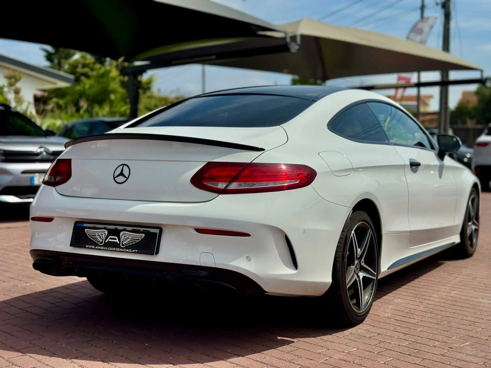 
								Mercedes-Benz Coupe 2018 2647000 230000 C 220 d Aut. Automática completo									