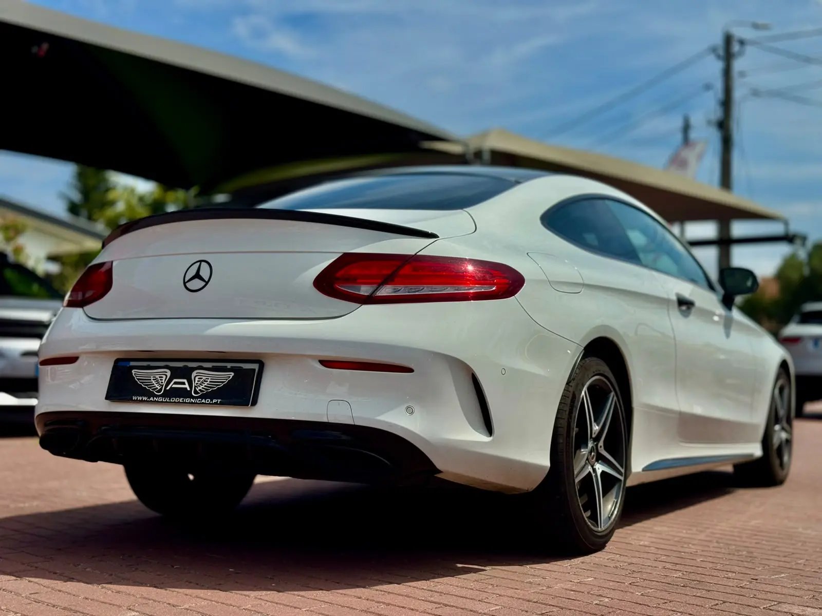 
								Mercedes-Benz Coupe 2018 2647000 230000 C 220 d Aut. Automática completo									