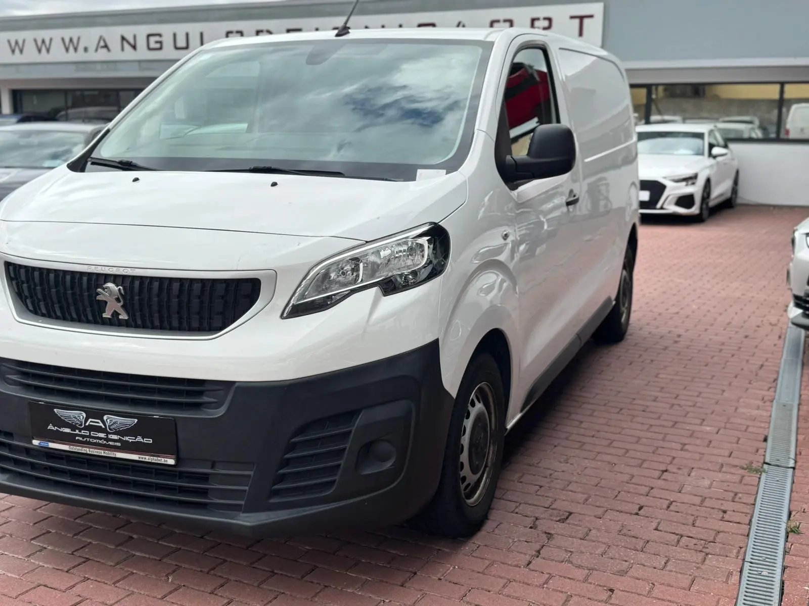 Peugeot Comercial 2020 1643000 139000 Expert L2H1 TwinCab Premium Manual