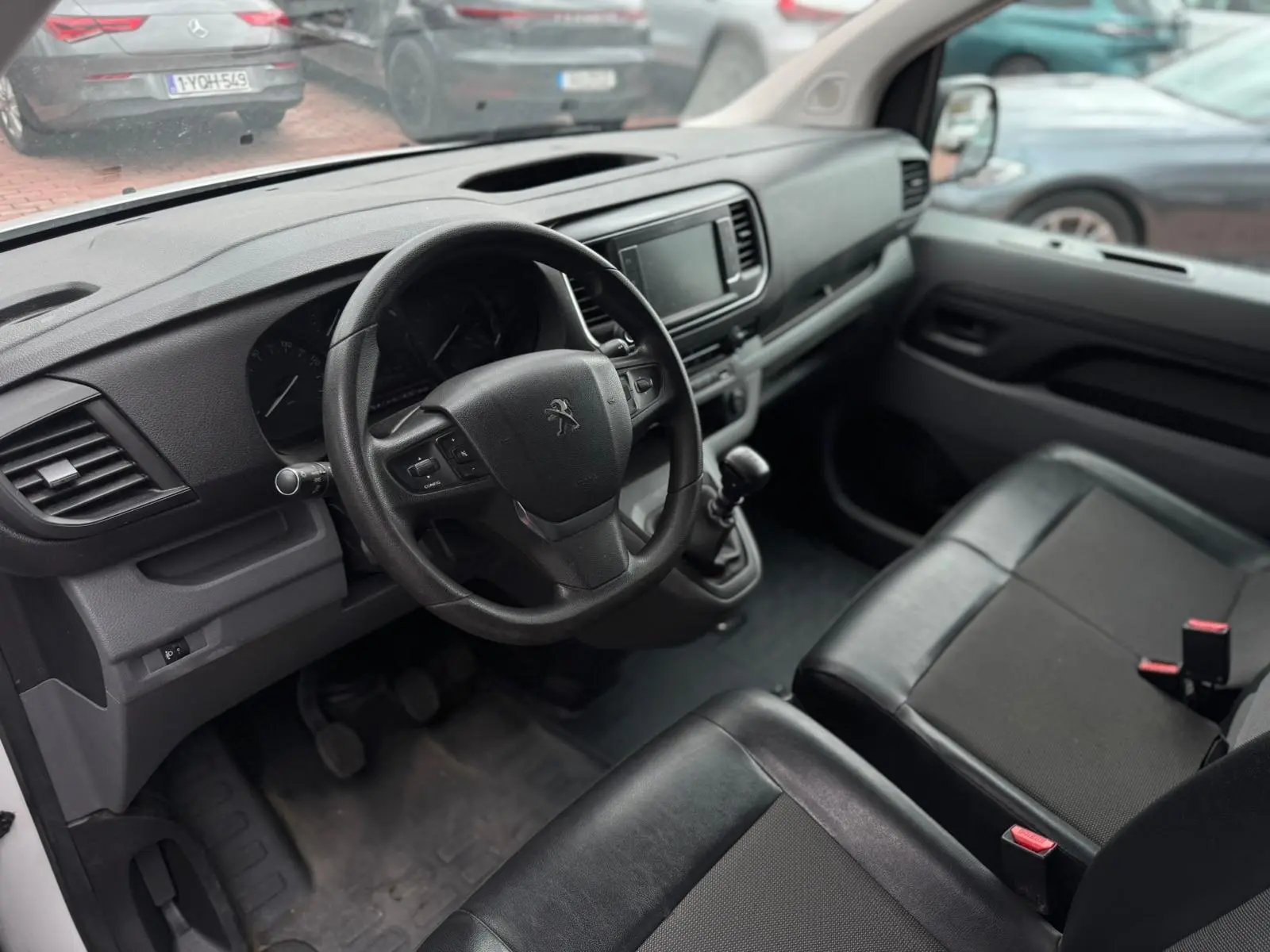 
								Peugeot Comercial 2020 1643000 139000 Expert L2H1 TwinCab Premium Manual completo									