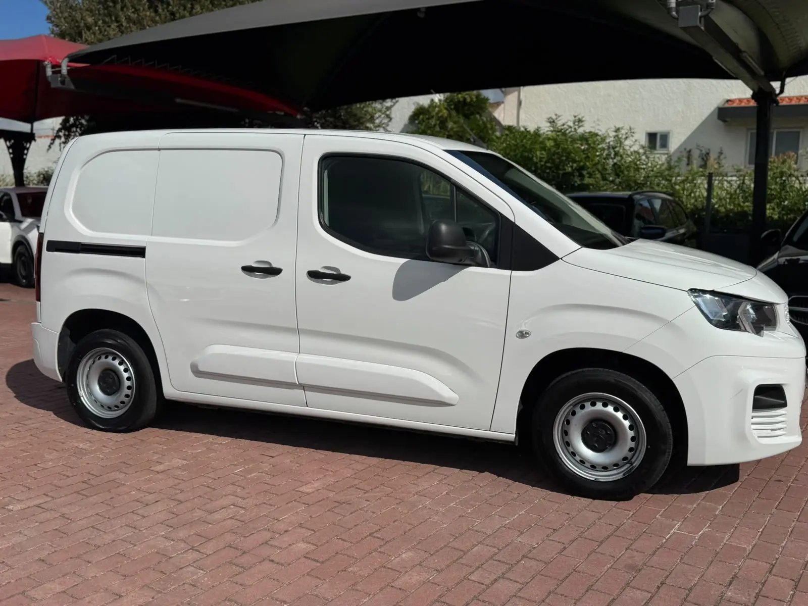 
								Peugeot Comercial 2019 1379000 72000 Partner Manual completo									