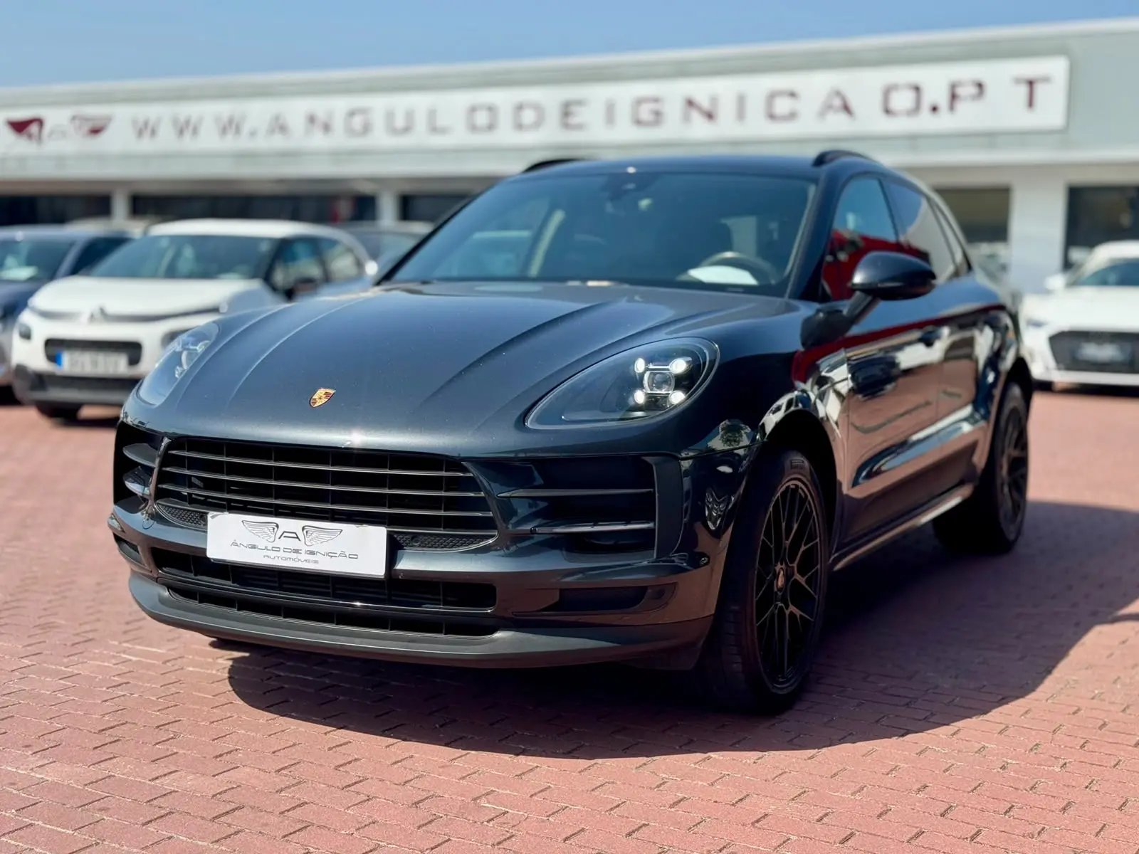 Porsche SUV 2019 6010000 102000 Macan 2.0T Automática