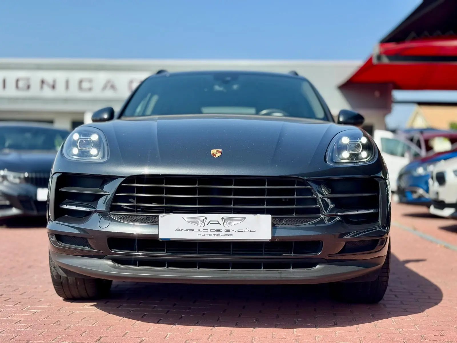 Porsche SUV 2019 6010000 102000 Macan 2.0T Automática