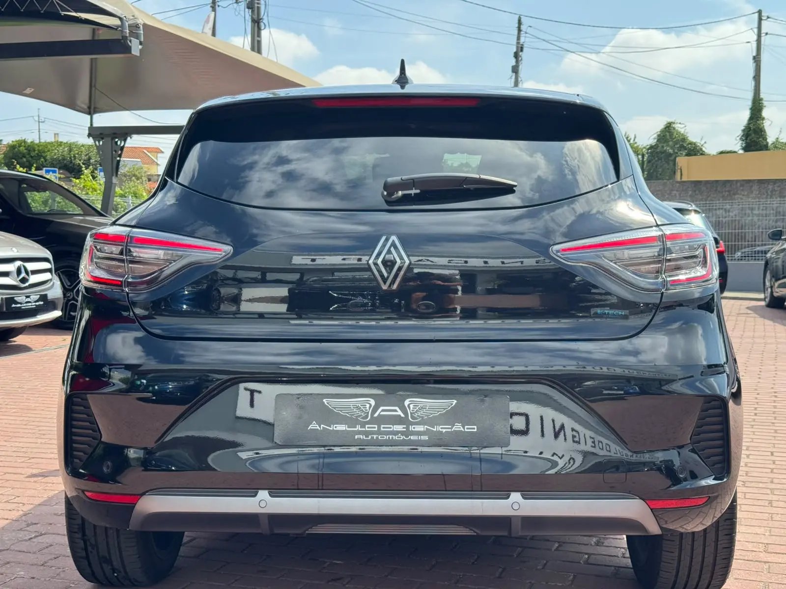 
								Renault Citadino 2025 2481000 42215 Clio 1.6 E-Tech Full Hybrid Esprit Alpine Automática completo									