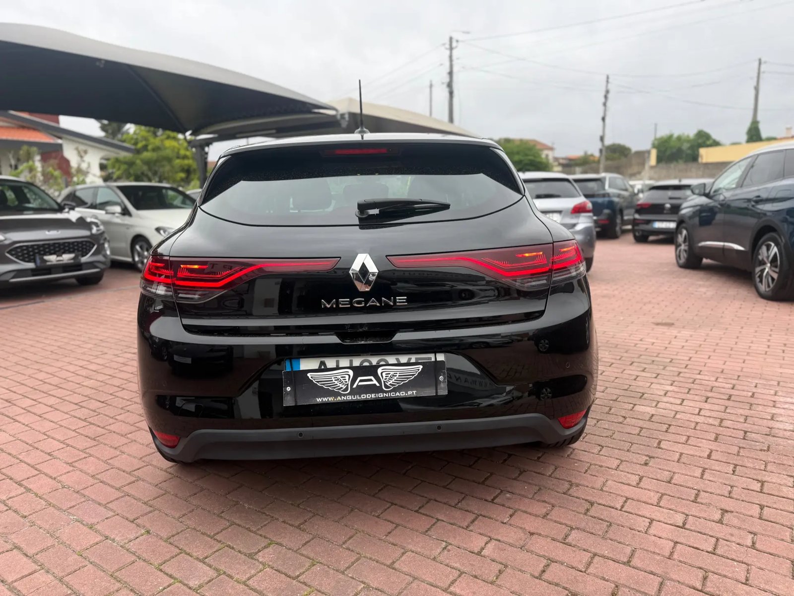 
								Renault Citadino 2021 1599000 192000 Mégane 1.5 Blue dCi Intens Manual completo									