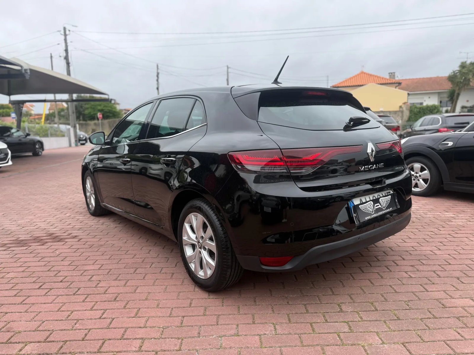 
								Renault Citadino 2021 1599000 192000 Mégane 1.5 Blue dCi Intens Manual completo									