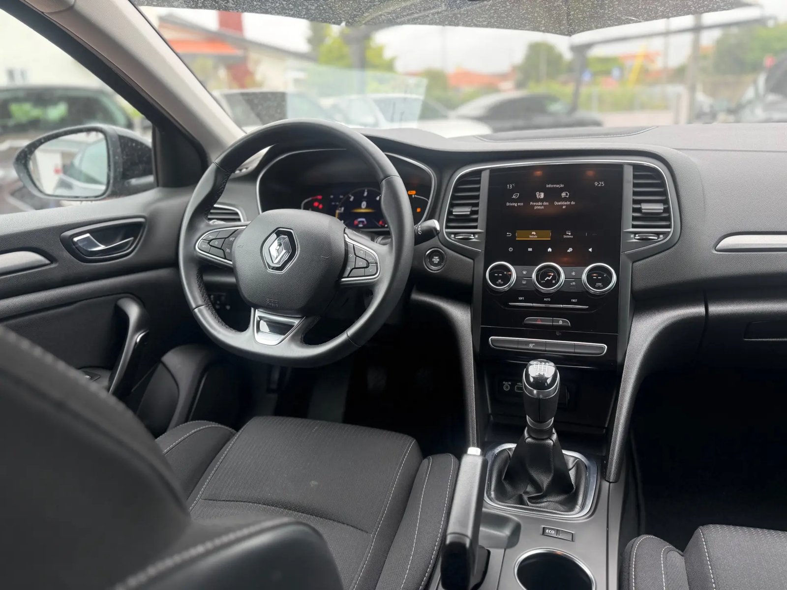 
								Renault Citadino 2021 1599000 192000 Mégane 1.5 Blue dCi Intens Manual completo									