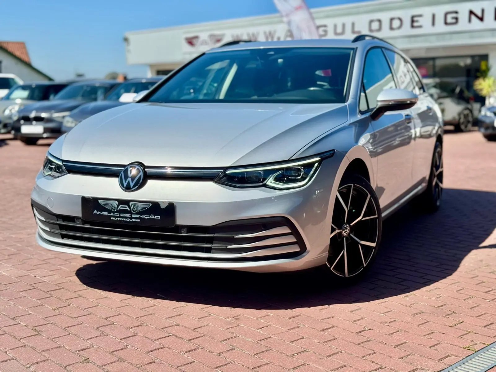 
								Volkswagen Carrinha 2022 2195000 148000 Golf Variant 2.0 TDi Life Manual completo									