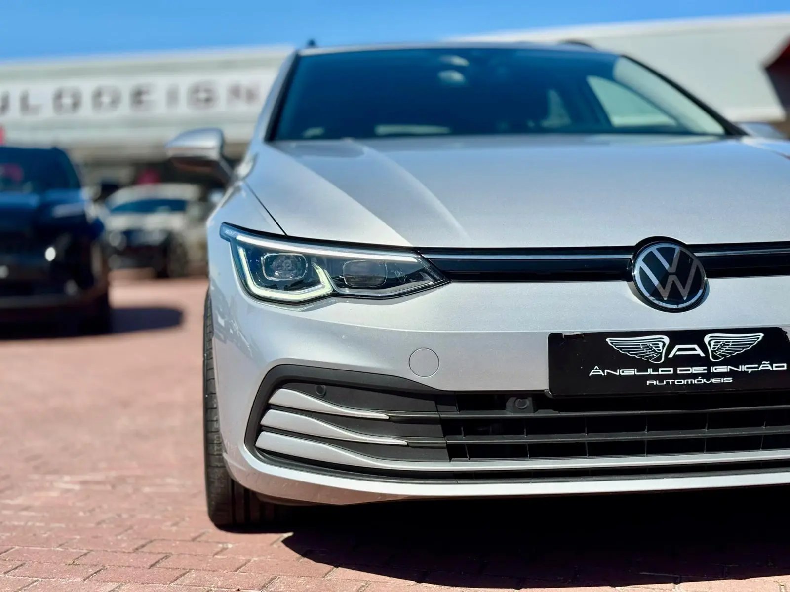 
								Volkswagen Carrinha 2022 2195000 148000 Golf Variant 2.0 TDi Life Manual completo									